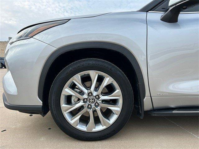 used 2023 Toyota Highlander Hybrid car, priced at $46,890