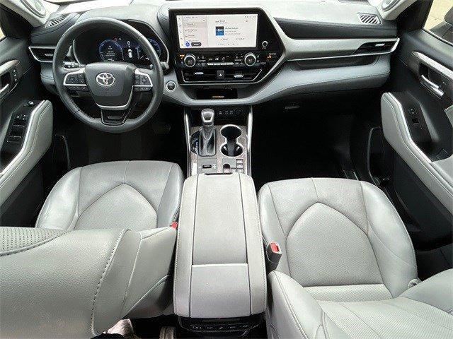 used 2023 Toyota Highlander Hybrid car, priced at $46,890