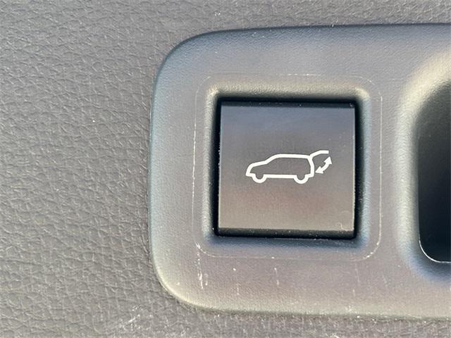 used 2023 Toyota Highlander car, priced at $38,480