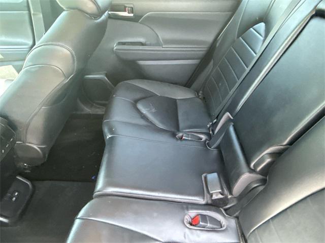 used 2023 Toyota Highlander car, priced at $38,480