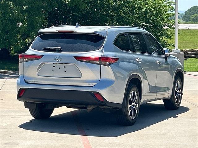 used 2023 Toyota Highlander car, priced at $38,480