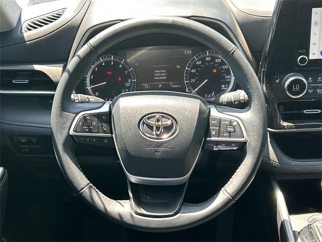 used 2023 Toyota Highlander car, priced at $38,480