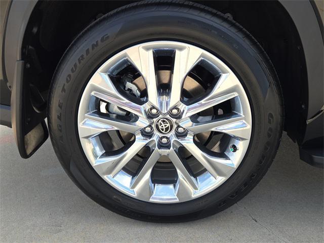 new 2025 Toyota Highlander car, priced at $52,415
