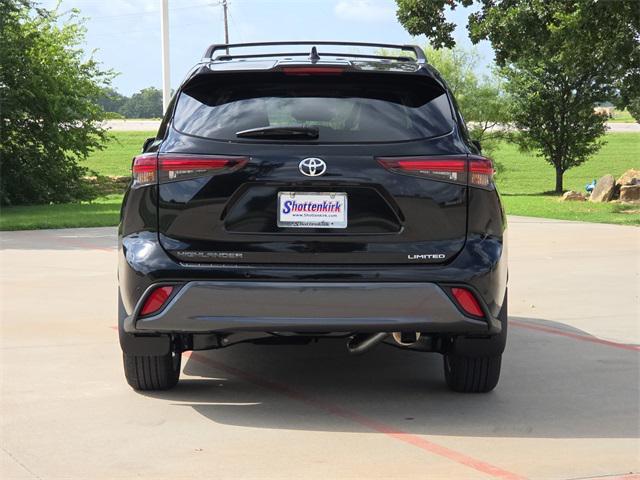 new 2025 Toyota Highlander car, priced at $52,415