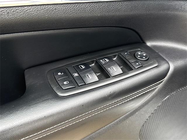 used 2015 Jeep Grand Cherokee car, priced at $15,257