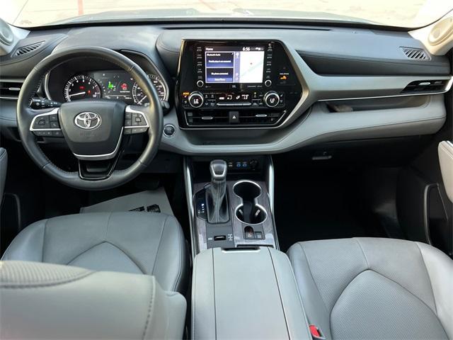 used 2022 Toyota Highlander car, priced at $31,545