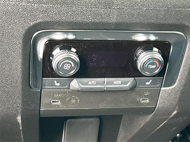 used 2025 GMC Yukon XL car, priced at $89,559