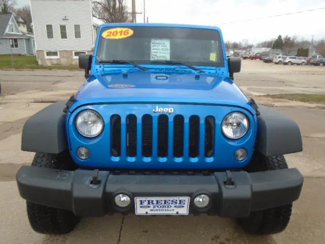 used 2016 Jeep Wrangler Unlimited car, priced at $19,995