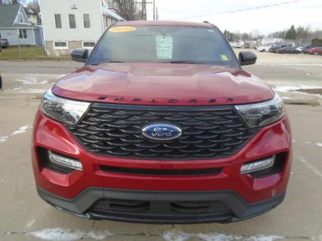 used 2023 Ford Explorer car, priced at $39,995