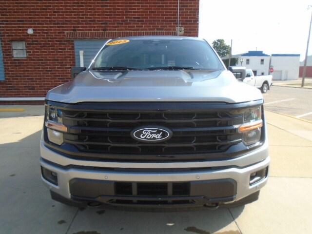 new 2025 Ford F-150 car, priced at $58,220