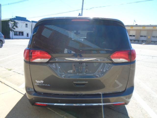 used 2017 Chrysler Pacifica car, priced at $12,995