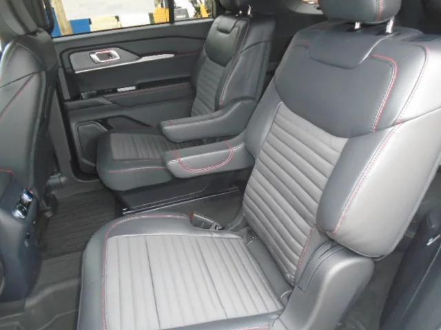 new 2025 Ford Explorer car, priced at $48,189