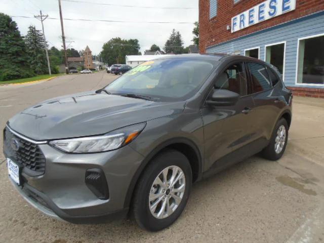 new 2025 Ford Escape car, priced at $32,078