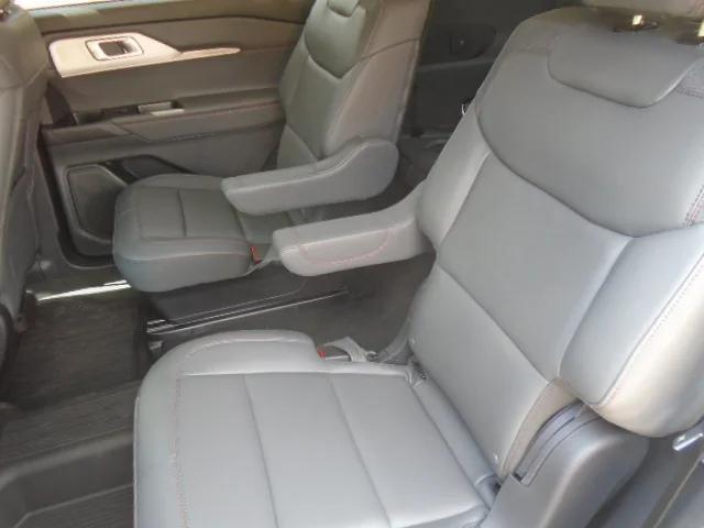 new 2025 Ford Explorer car, priced at $47,320