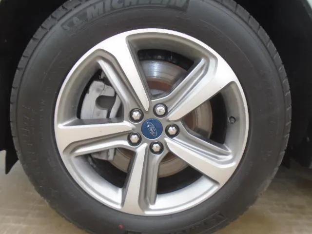 used 2022 Ford Edge car, priced at $27,500