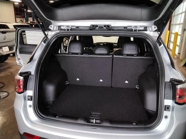 new 2025 Jeep Compass car, priced at $34,100