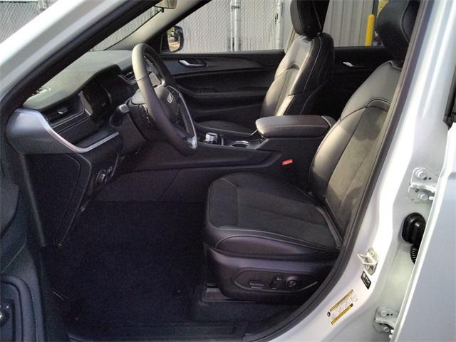 new 2025 Jeep Grand Cherokee L car, priced at $47,902