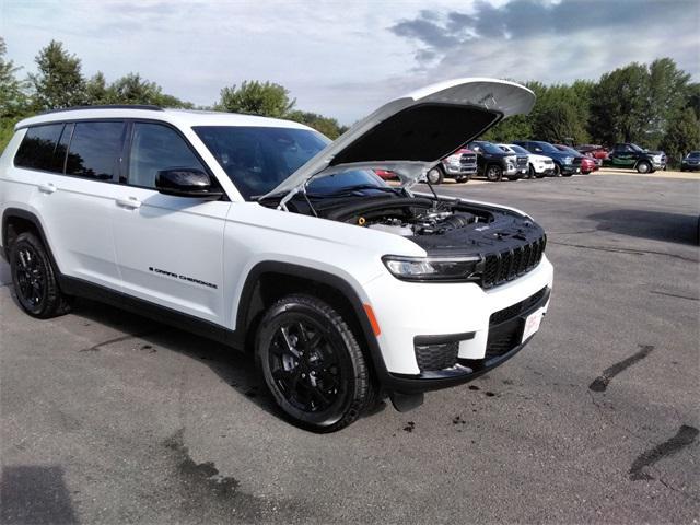 new 2025 Jeep Grand Cherokee L car, priced at $47,902