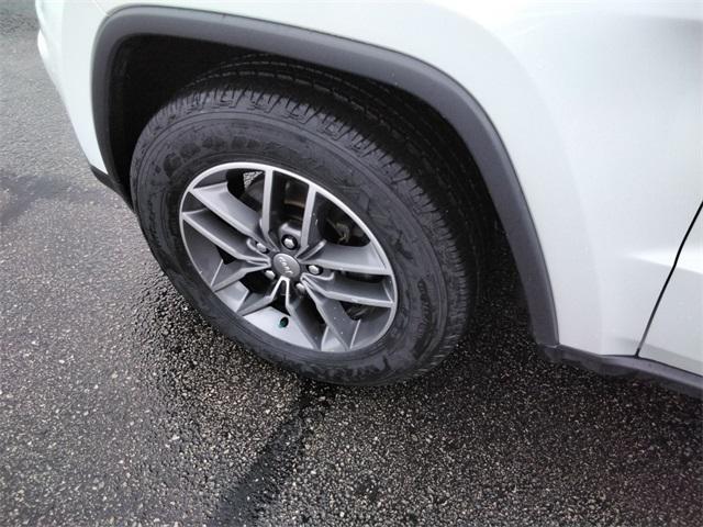 used 2018 Jeep Grand Cherokee car, priced at $14,998
