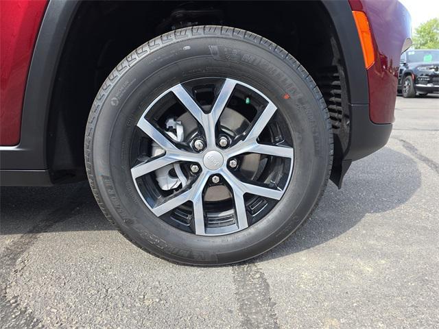 new 2025 Jeep Grand Cherokee car, priced at $49,400