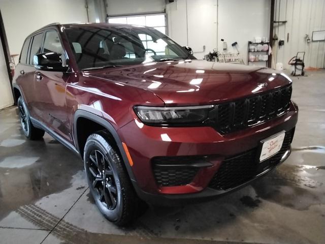 new 2025 Jeep Grand Cherokee car, priced at $45,769