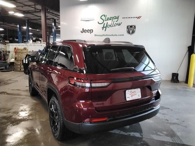 new 2025 Jeep Grand Cherokee car, priced at $45,769