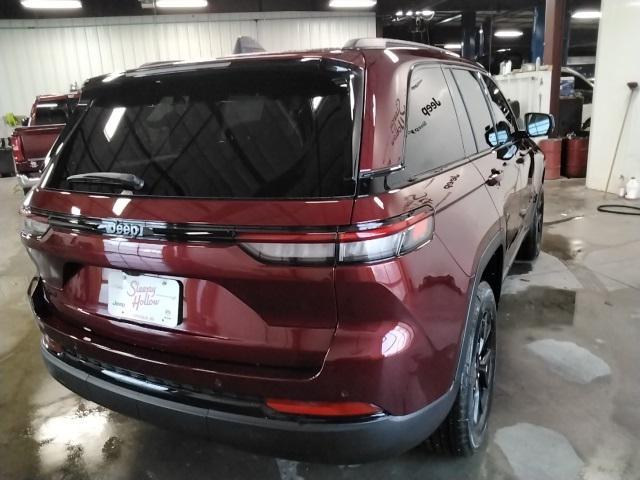 new 2025 Jeep Grand Cherokee car, priced at $45,769