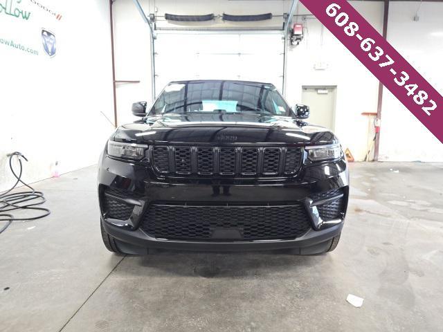 used 2022 Jeep Grand Cherokee car, priced at $35,982