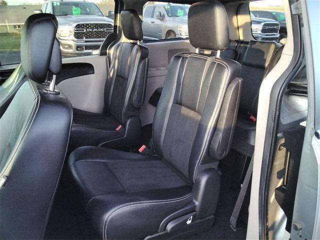 used 2019 Dodge Grand Caravan car, priced at $15,989