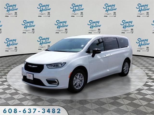 new 2025 Chrysler Pacifica car, priced at $44,445