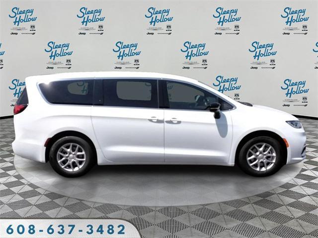 new 2025 Chrysler Pacifica car, priced at $44,445