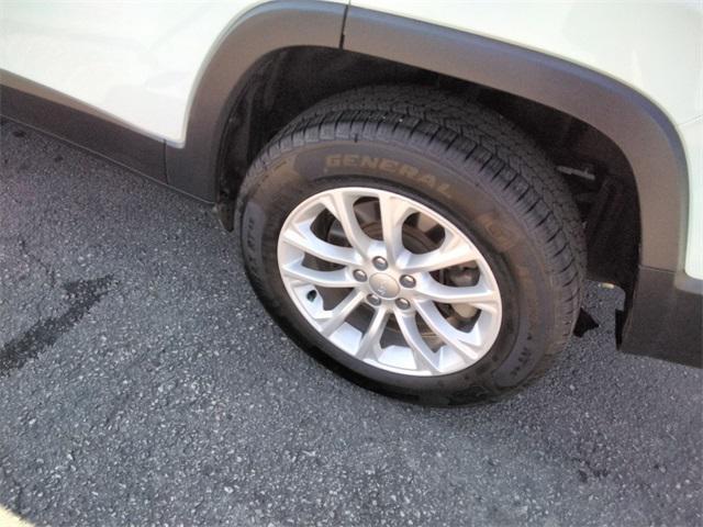 used 2022 Jeep Cherokee car, priced at $19,992