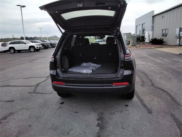 new 2025 Jeep Grand Cherokee car, priced at $47,725