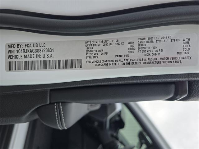 new 2025 Jeep Grand Cherokee L car, priced at $47,000