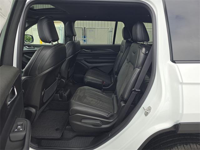 new 2025 Jeep Grand Cherokee L car, priced at $47,000