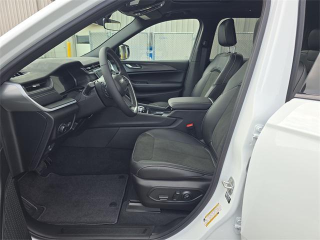 new 2025 Jeep Grand Cherokee L car, priced at $47,000