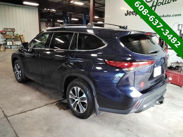 used 2021 Toyota Highlander Hybrid car, priced at $38,991