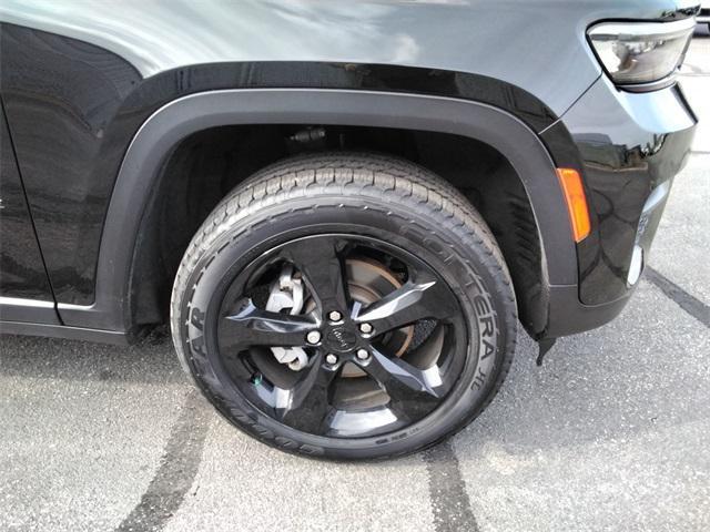 used 2023 Jeep Grand Cherokee car, priced at $32,993