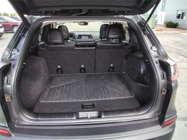 used 2022 Jeep Cherokee car, priced at $27,992