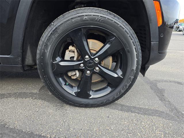 used 2024 Jeep Grand Cherokee L car, priced at $36,684