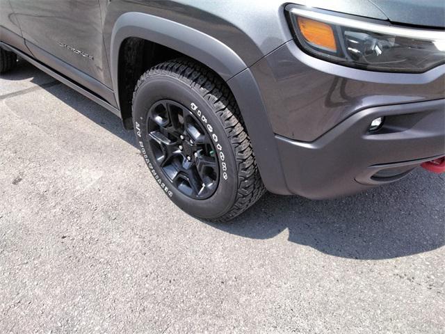 used 2022 Jeep Cherokee car, priced at $28,772