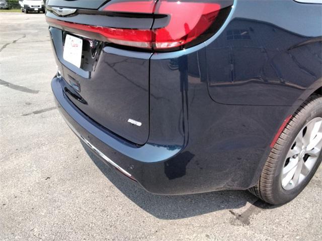 new 2025 Chrysler Pacifica car, priced at $47,935