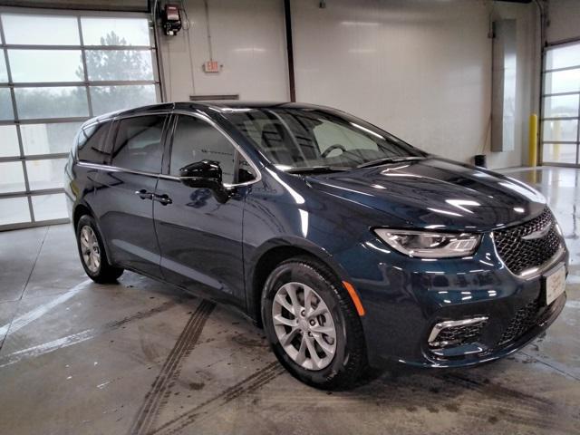 new 2025 Chrysler Pacifica car, priced at $49,215
