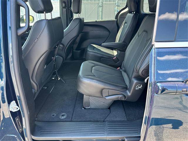 new 2025 Chrysler Pacifica car, priced at $49,215