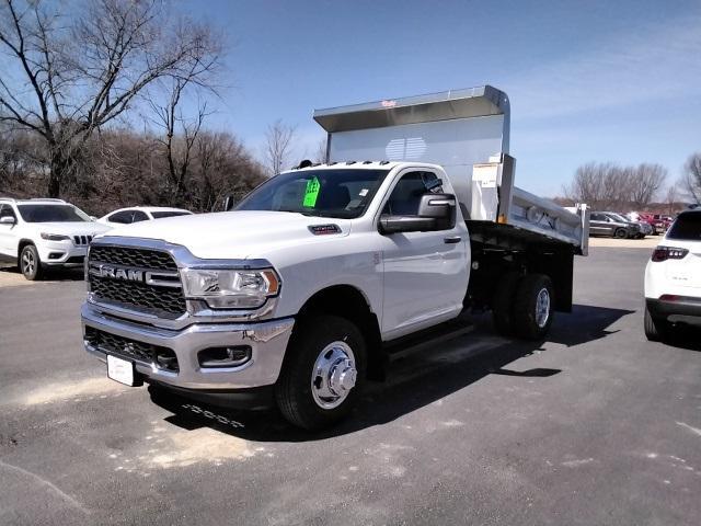 new 2024 Ram 3500 car, priced at $77,961