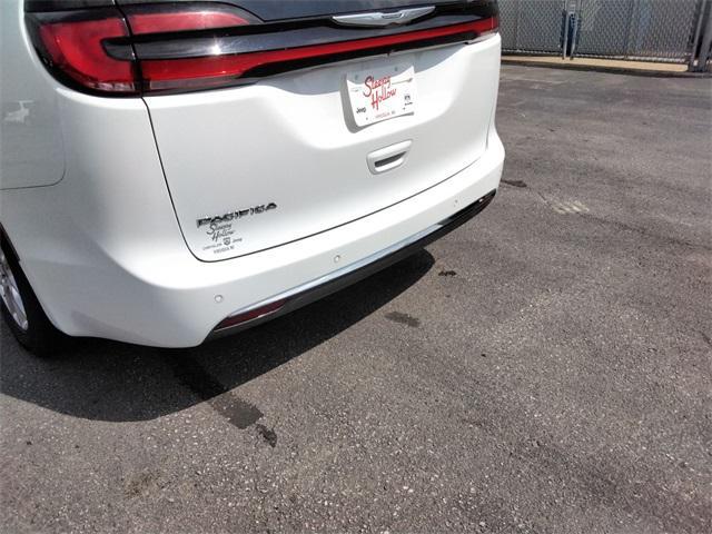 used 2021 Chrysler Pacifica car, priced at $22,481