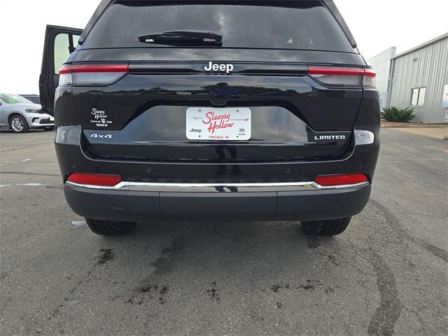 new 2025 Jeep Grand Cherokee car, priced at $47,000
