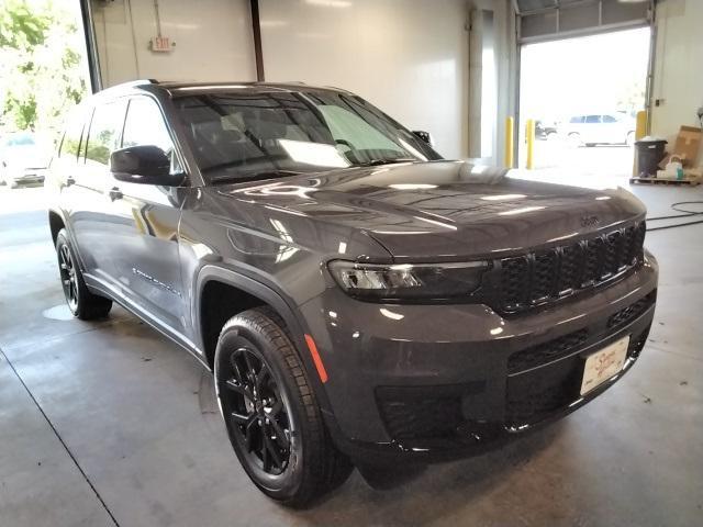 new 2024 Jeep Grand Cherokee L car, priced at $48,159