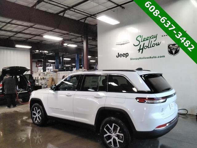 new 2025 Jeep Grand Cherokee car, priced at $44,945