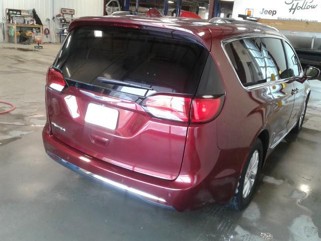 used 2018 Chrysler Pacifica car, priced at $12,498